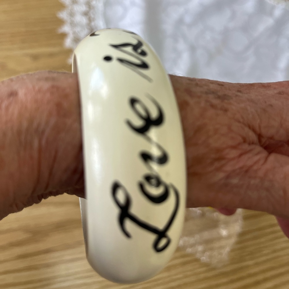 Bracelet